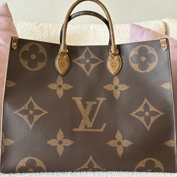 - Louis Vuitton OnTheGo GM.  Wonderful condition! ❤️ - Picture 2 of 13